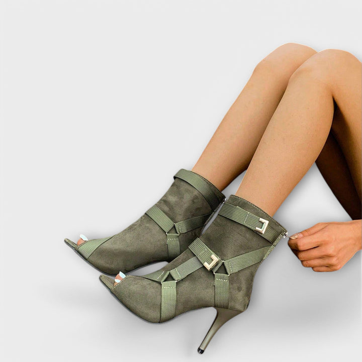 Elegant Heeled Sandals with Open Toe