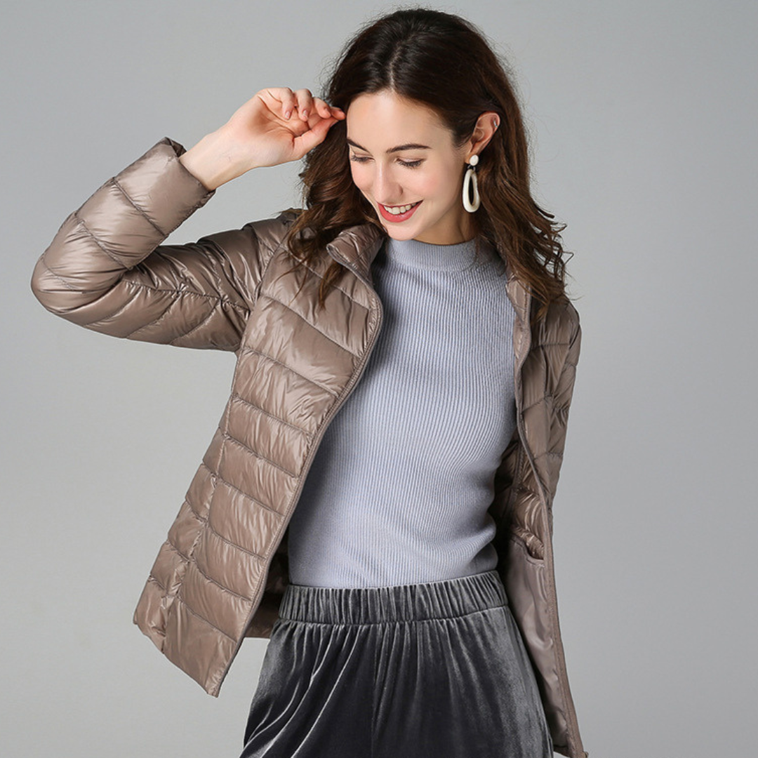 Myra - Ultralight down jacket with sophisticated pleats