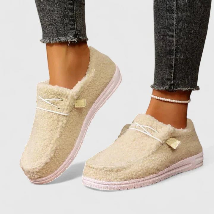 Nia - Comfortable Loafer