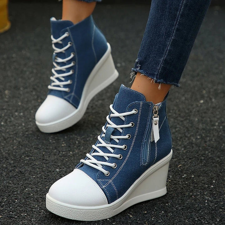 Anna - Wedge Sneakers in Canvas