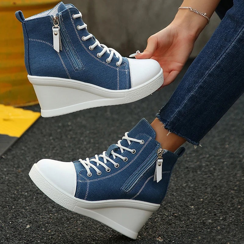 Anna - Wedge Sneakers in Canvas
