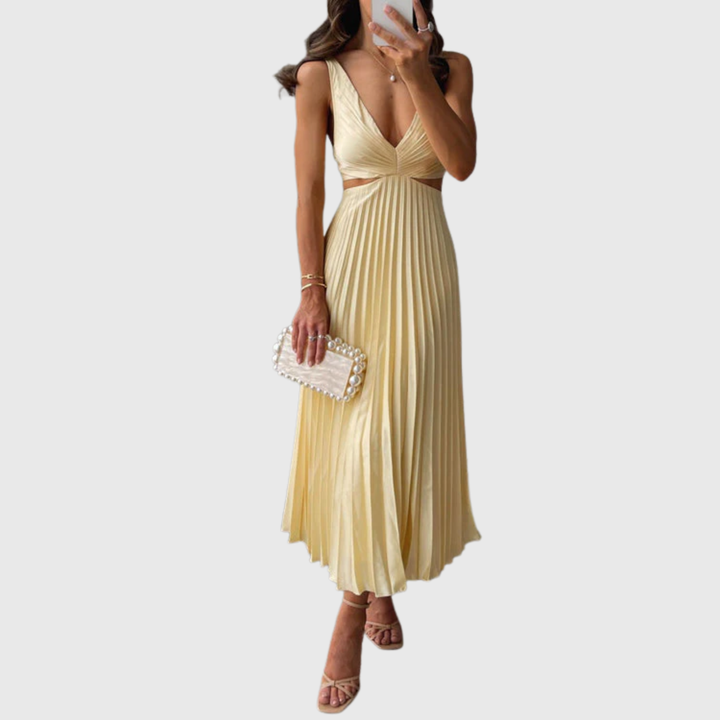 Elsa - Elegant Pleated Maxi Dress