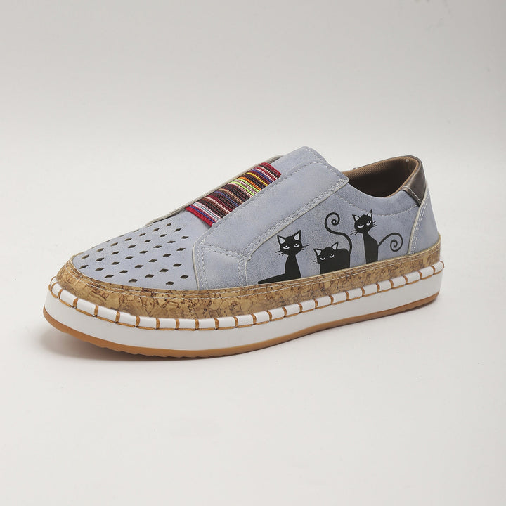 Helene – Casual Slippers with Cat Motif and Straw Sole