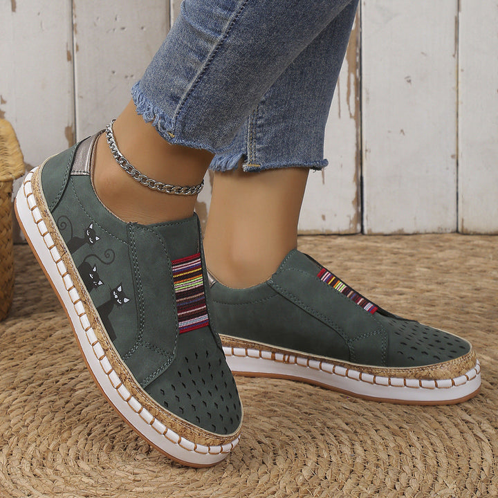 Helene – Casual Slippers with Cat Motif and Straw Sole