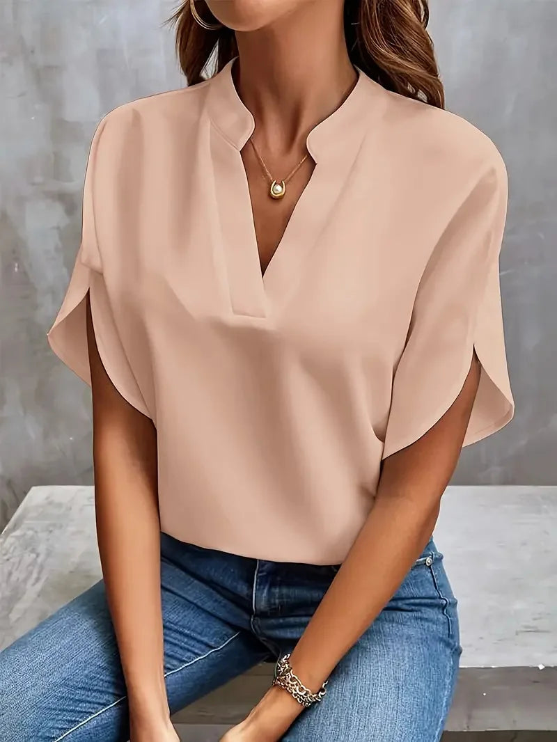 Roswina – Relaxed Fit V-Neck Blouse