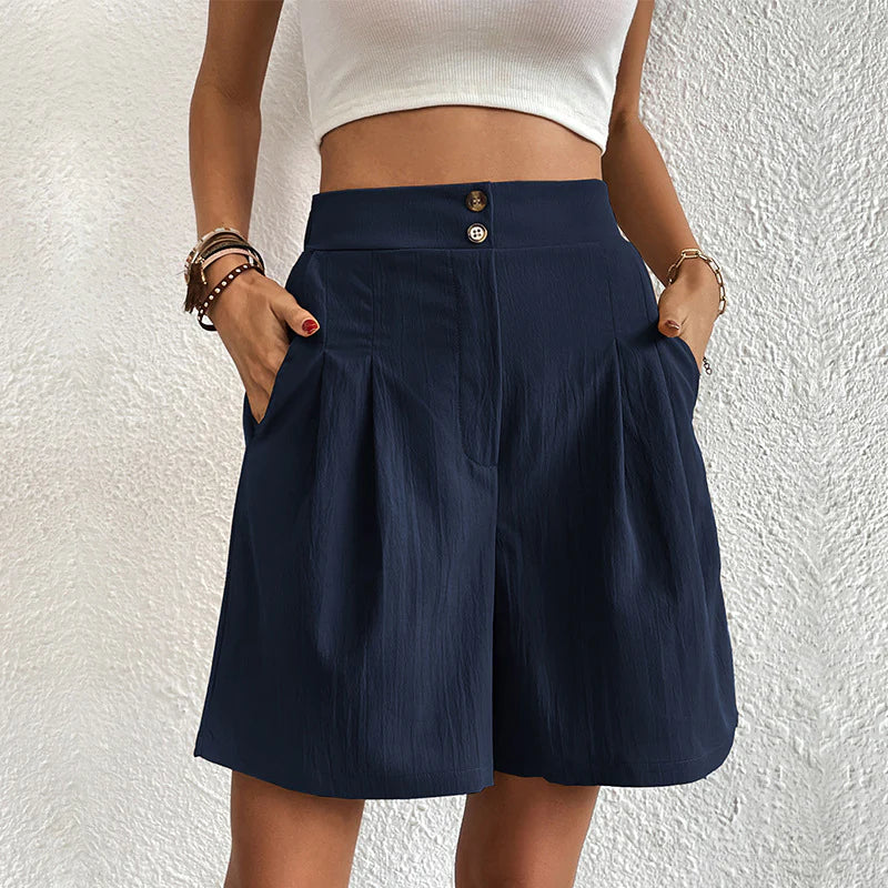 Jannika – Wide-Cut High-Waist Shorts with Pleats