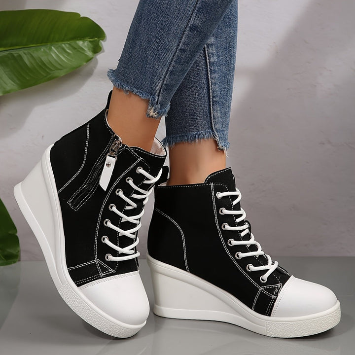 Anna - Wedge Sneakers in Canvas