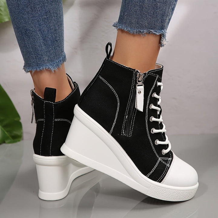 Anna - Wedge Sneakers in Canvas